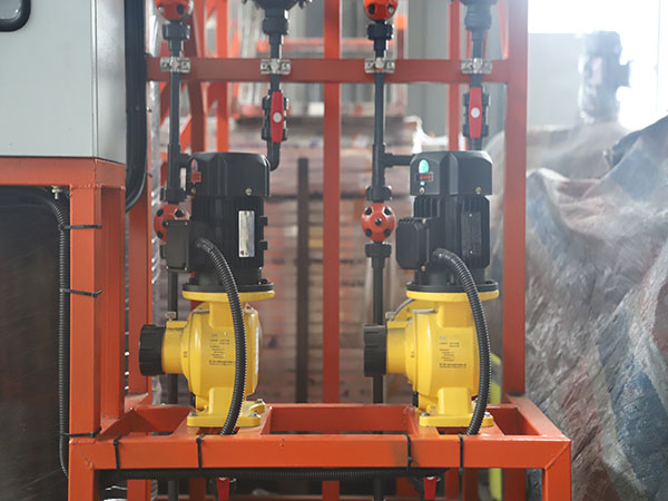 PAC高低桶撬裝加藥裝置