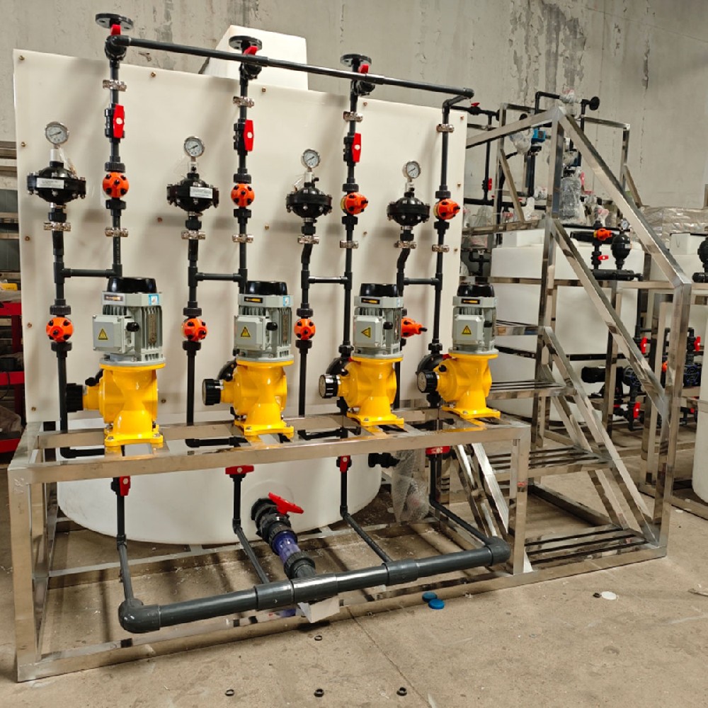 2噸4泵PAC加藥裝置